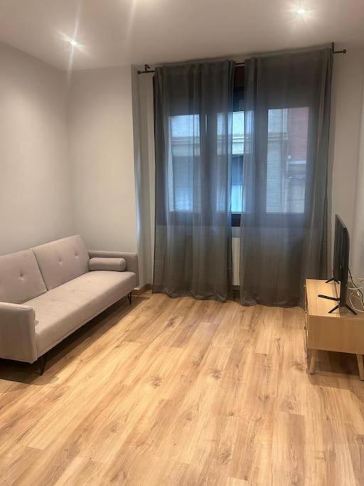 Coqueto Apartamento Cerca Del Casco Viejo Con Garaje Gratis Bilbao Exterior photo
